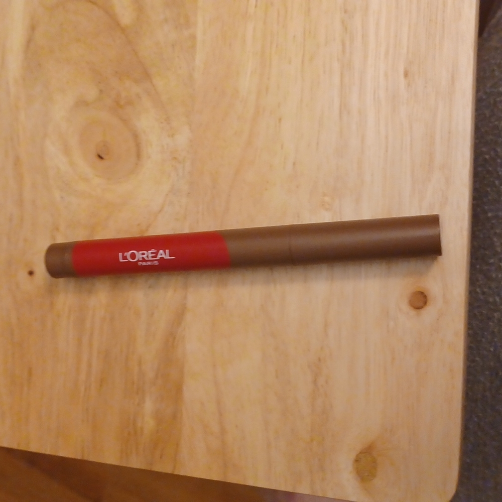 L'Oreal Matte Lip Crayon #506 Caramel Rebel Brand New Factory Sealed